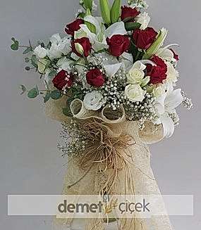 Kırmızı Beyaz Gül Buketi