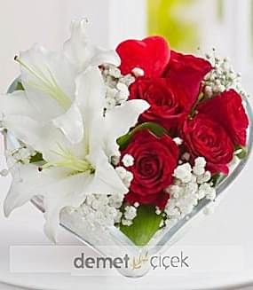 Kalp Vazoda Lilyum ve Güller